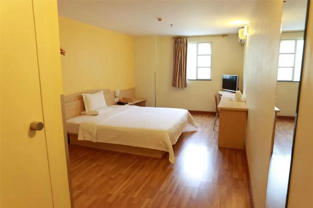 7 Days Inn Zhuhai Jida Zhongdian Branch